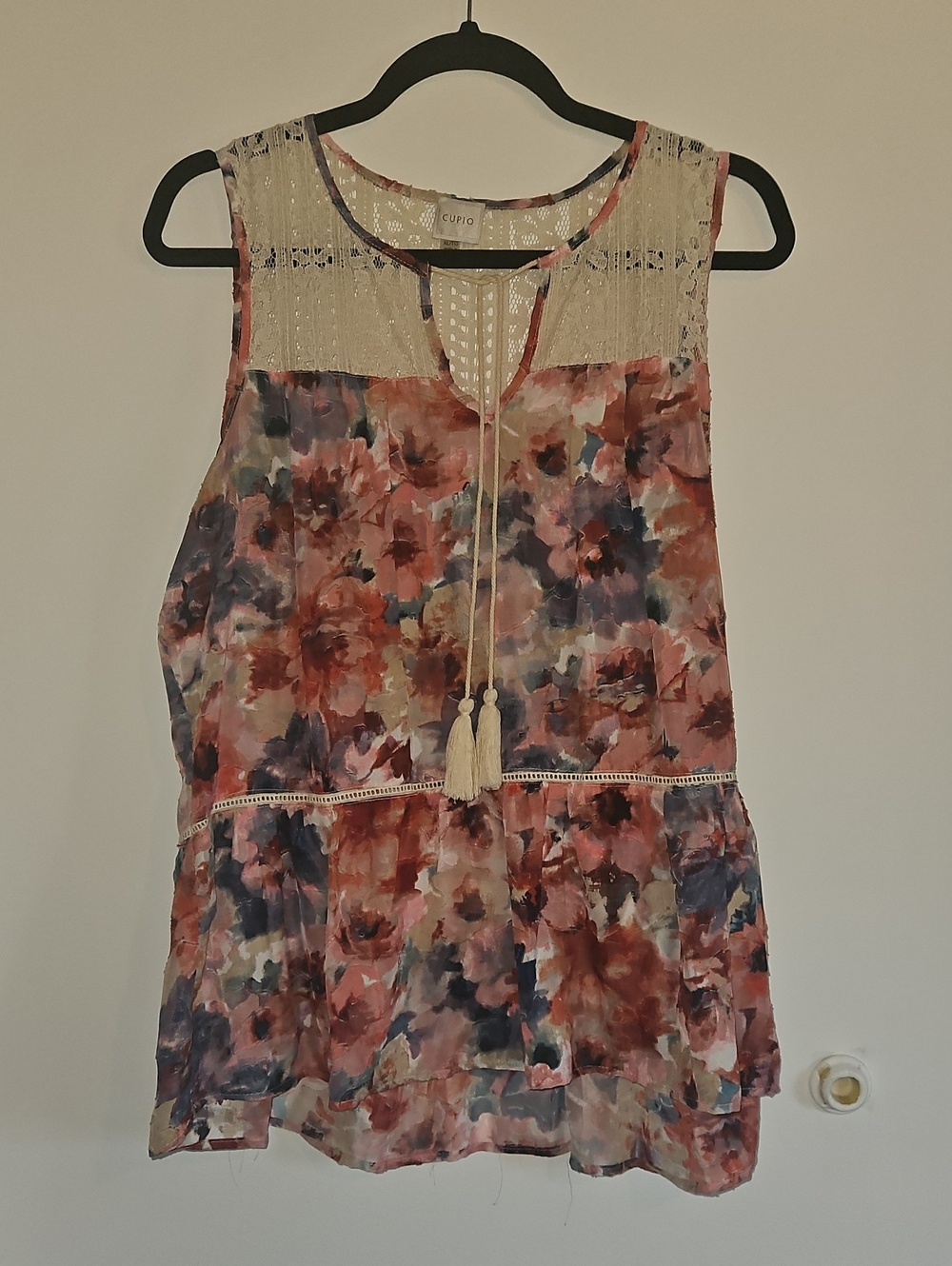 Cupio Floral Lace Yoke Tank Top in Pink Multi